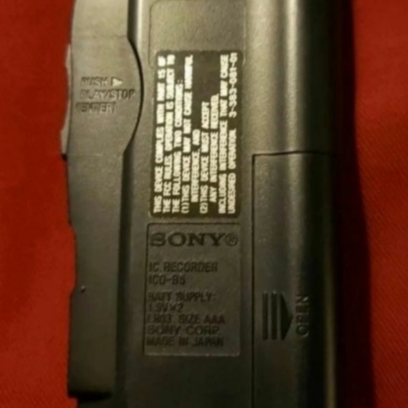 Sony Digital Recorder - Picture 2 of 3